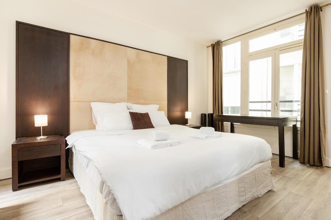Private Parc Monceau Collection Apartment
