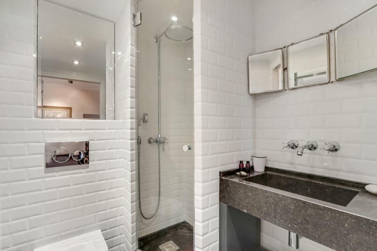 Apartment Pick A Flat's In Saint Germain - Paul-louis Courier Paris