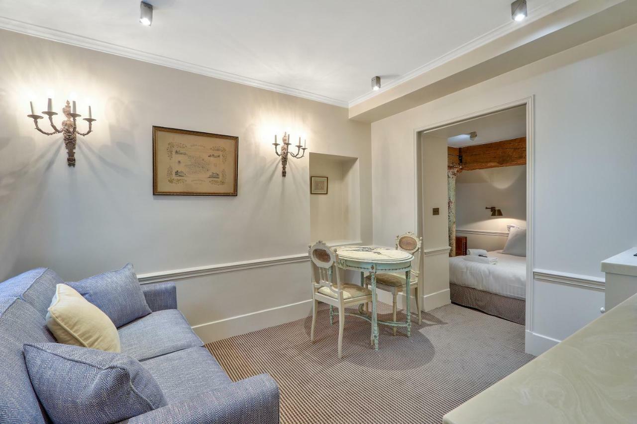 Apartment Pick A Flat's In Saint Germain - Paul-louis Courier Paris