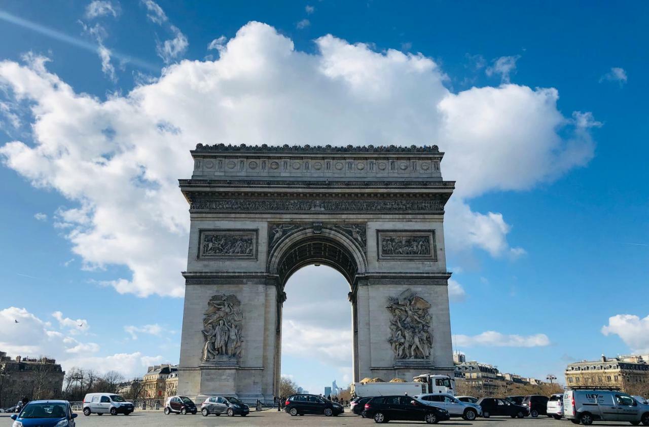Arc De Triomphe-carnot Luxury & Design *
