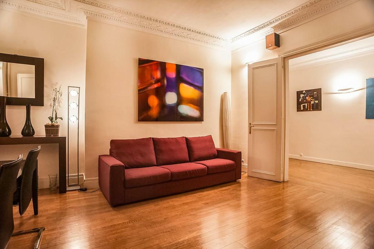 Rue Arsene Houssaye In Apartment Paris
