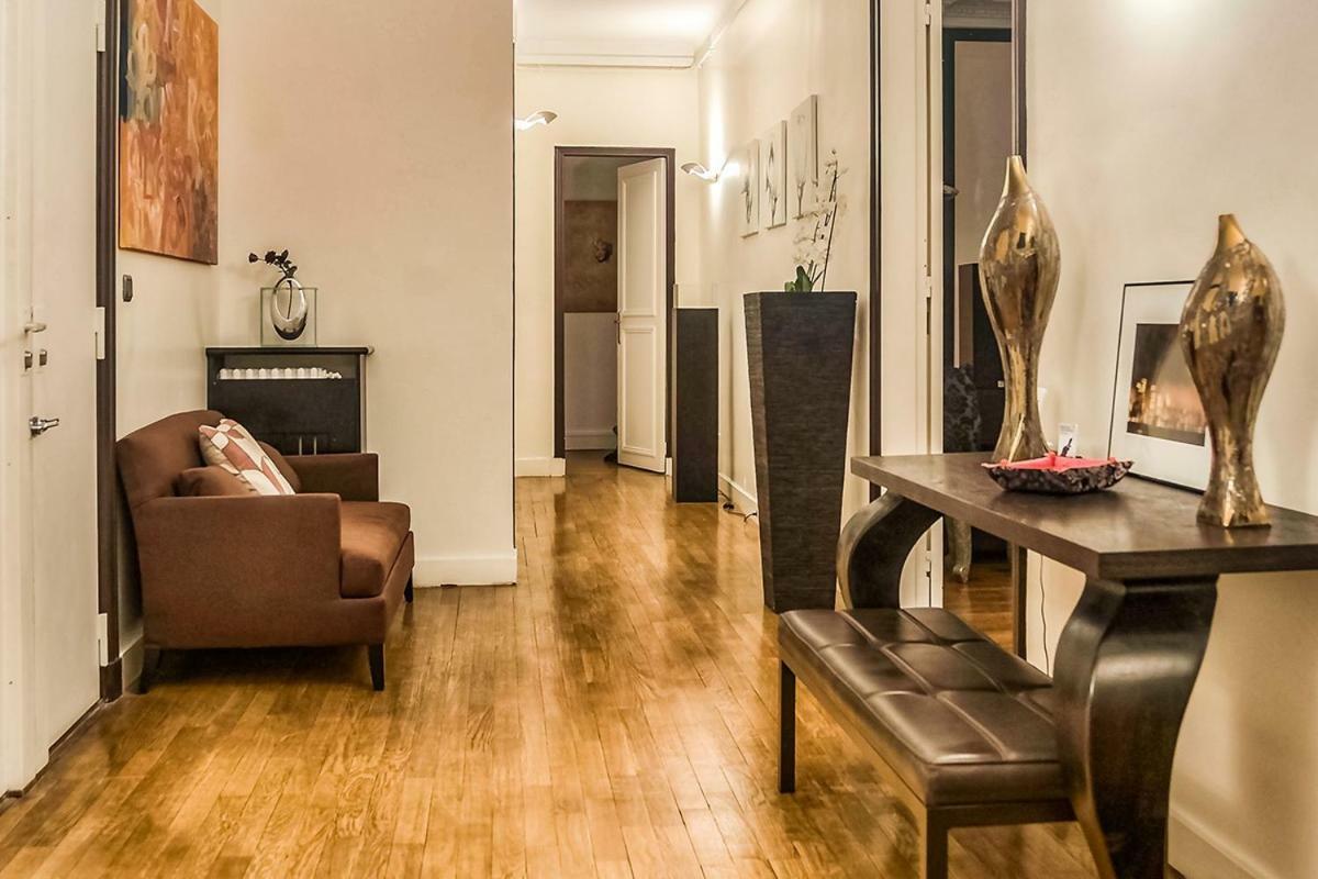 Rue Arsene Houssaye In Appartement Paris