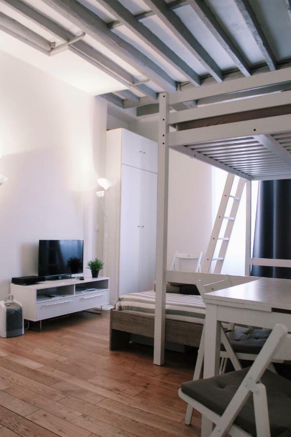 Apartment Parisian Flat *
