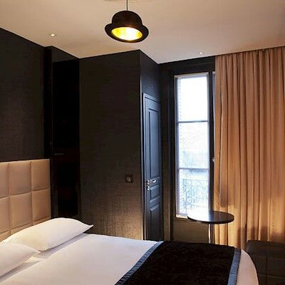 First Tour Eiffel Hotel 4*