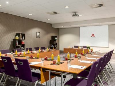 Marriott Rive Gauche & Conference Center 4*