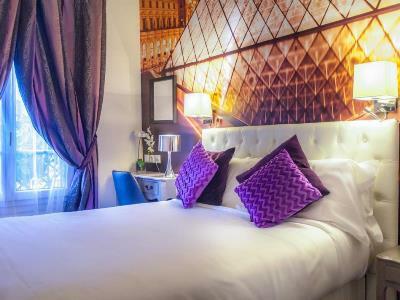 Ascot Opera 3* Paris