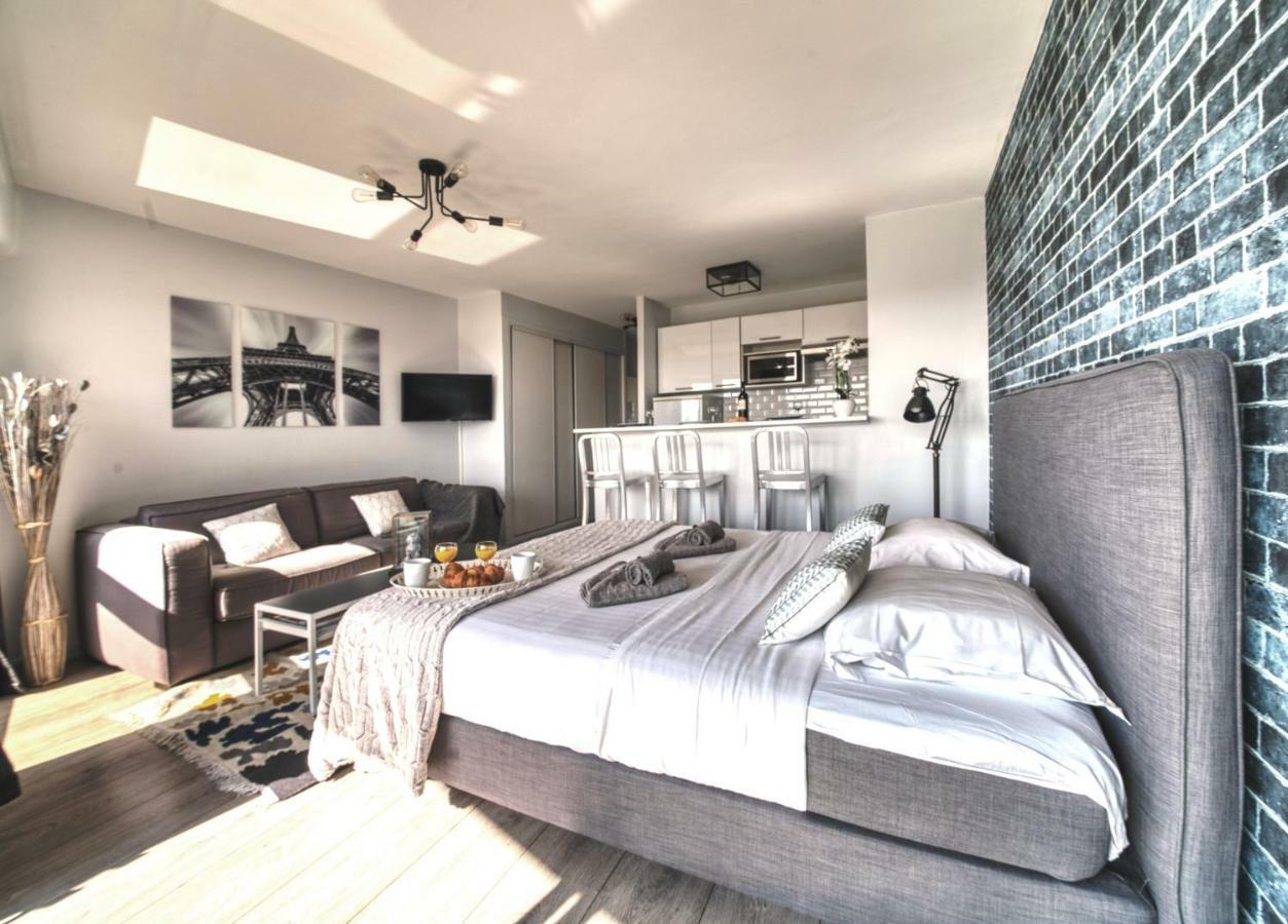 Amazing View Of Apartment *