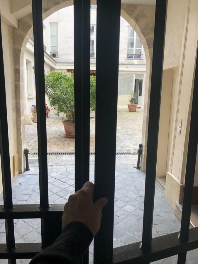 Metro Gambetta Apartment *