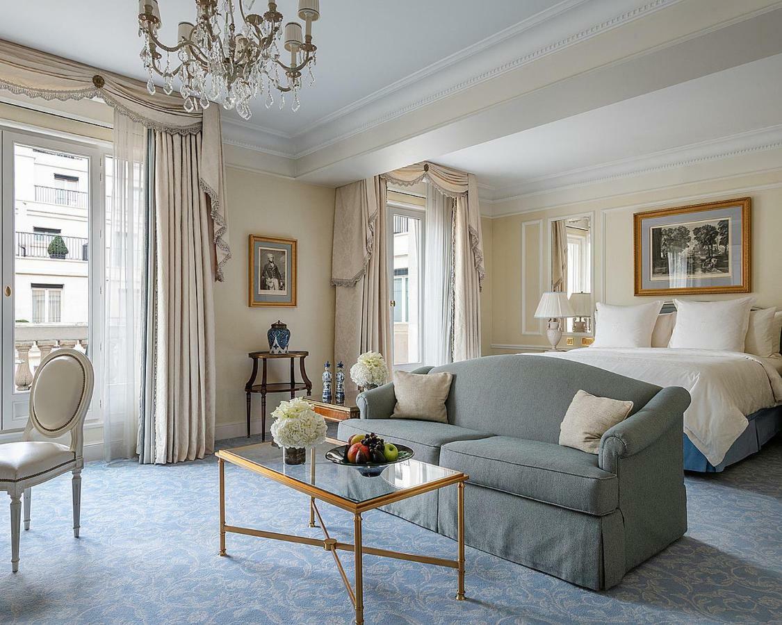 Four Seasons George V Paris