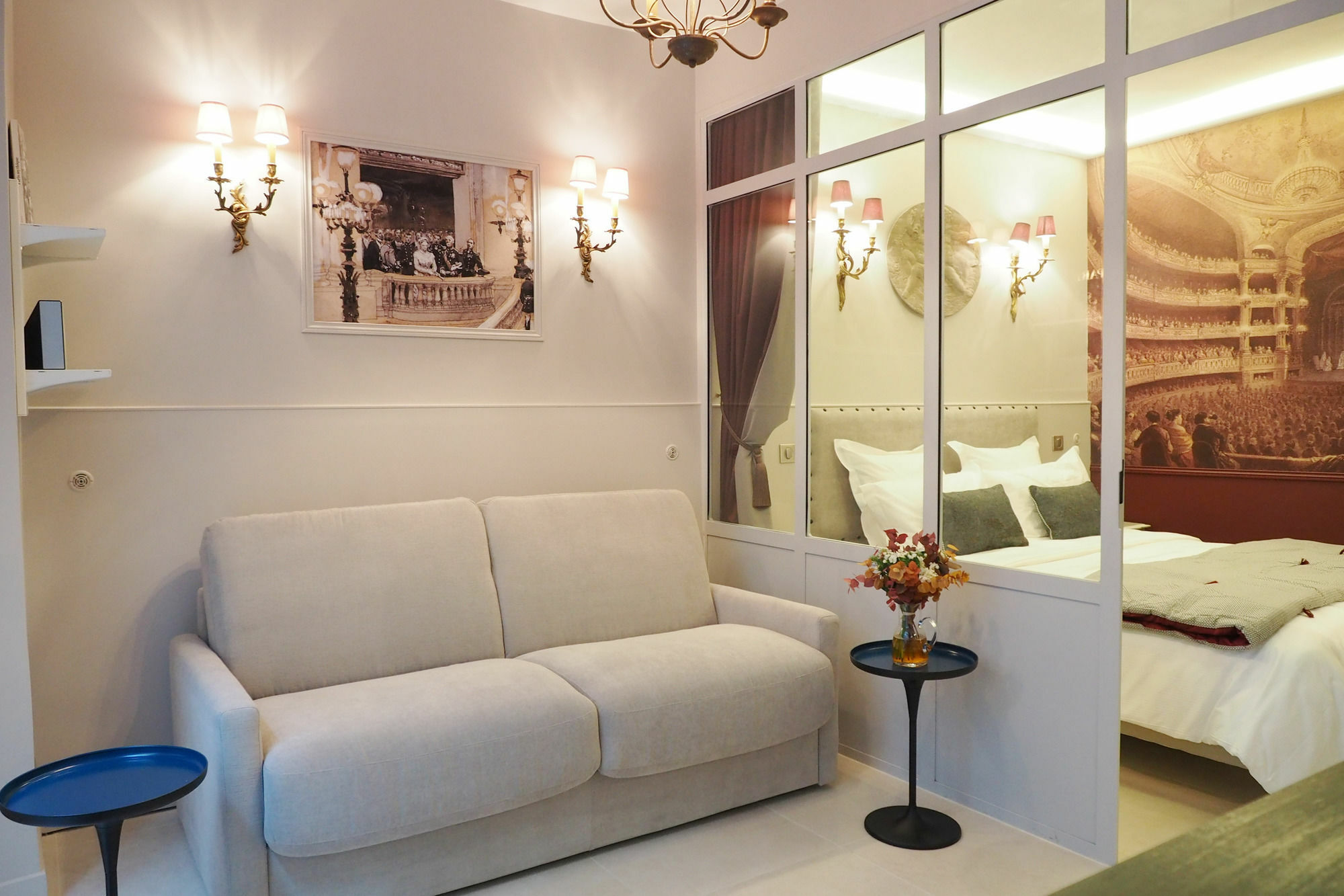 Palais Royal Chicsuites Hotel