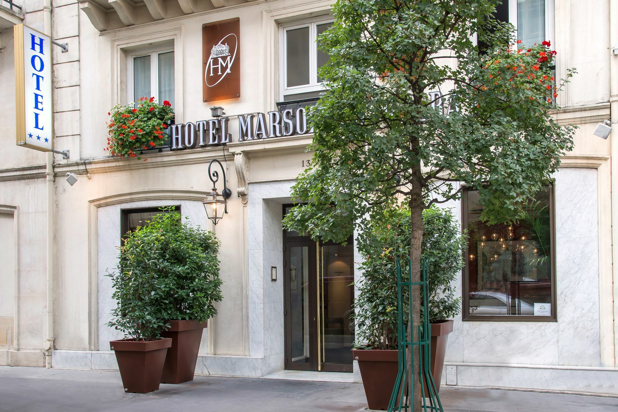 Korner Louvre 3*