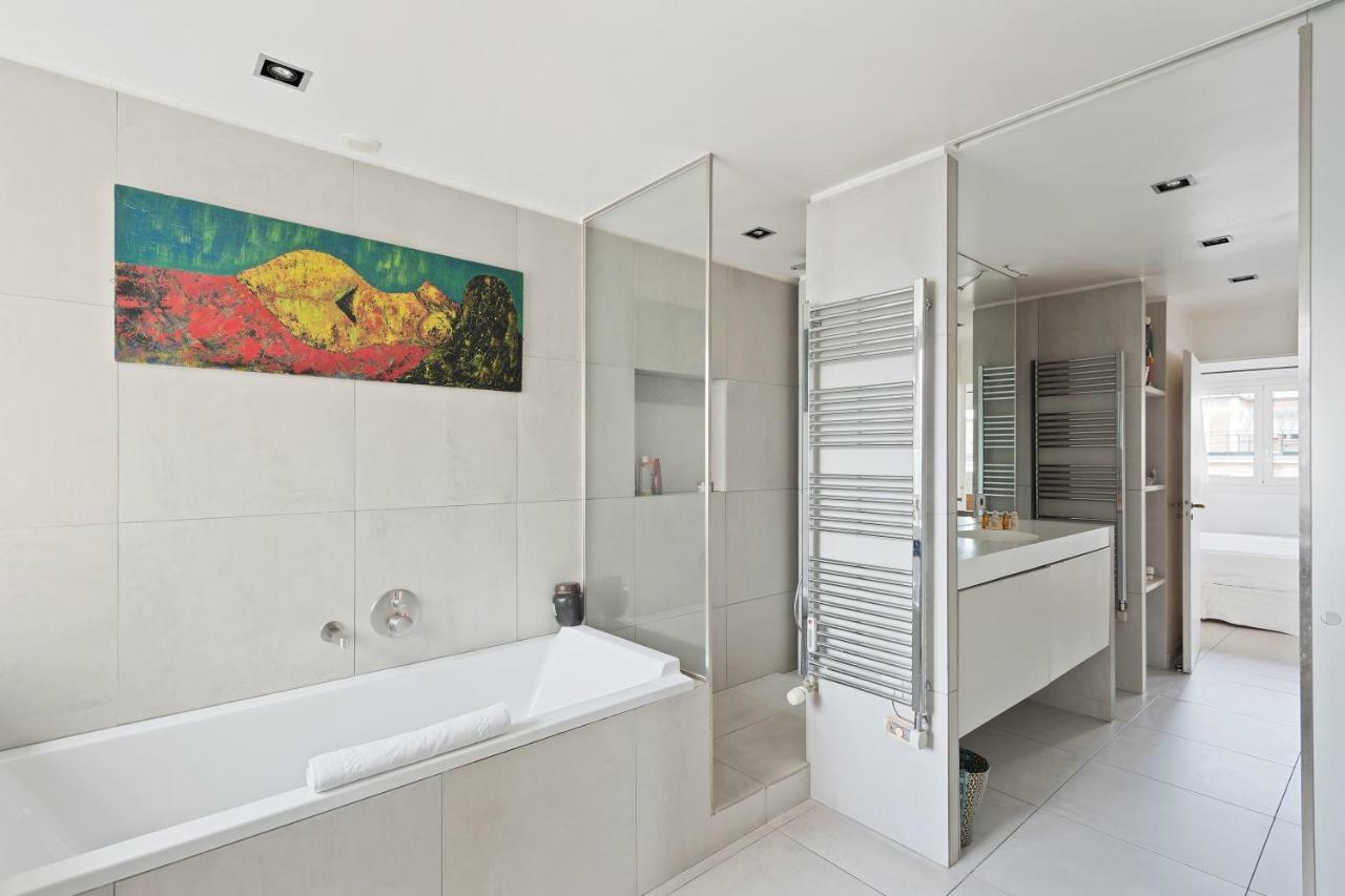 Veeve - Grenelle Aspect Apartment Paris