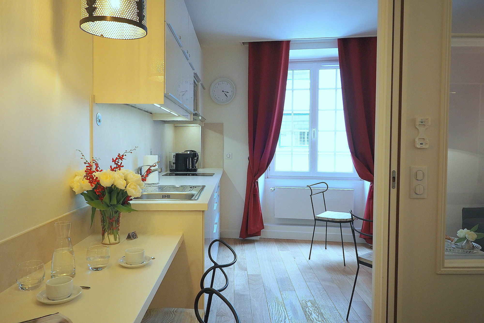 Apartment Louvre Opera Design Chicsuites Paris