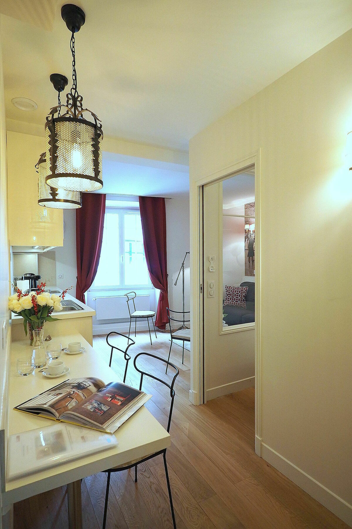 Apartment Louvre Opera Design Chicsuites Paris