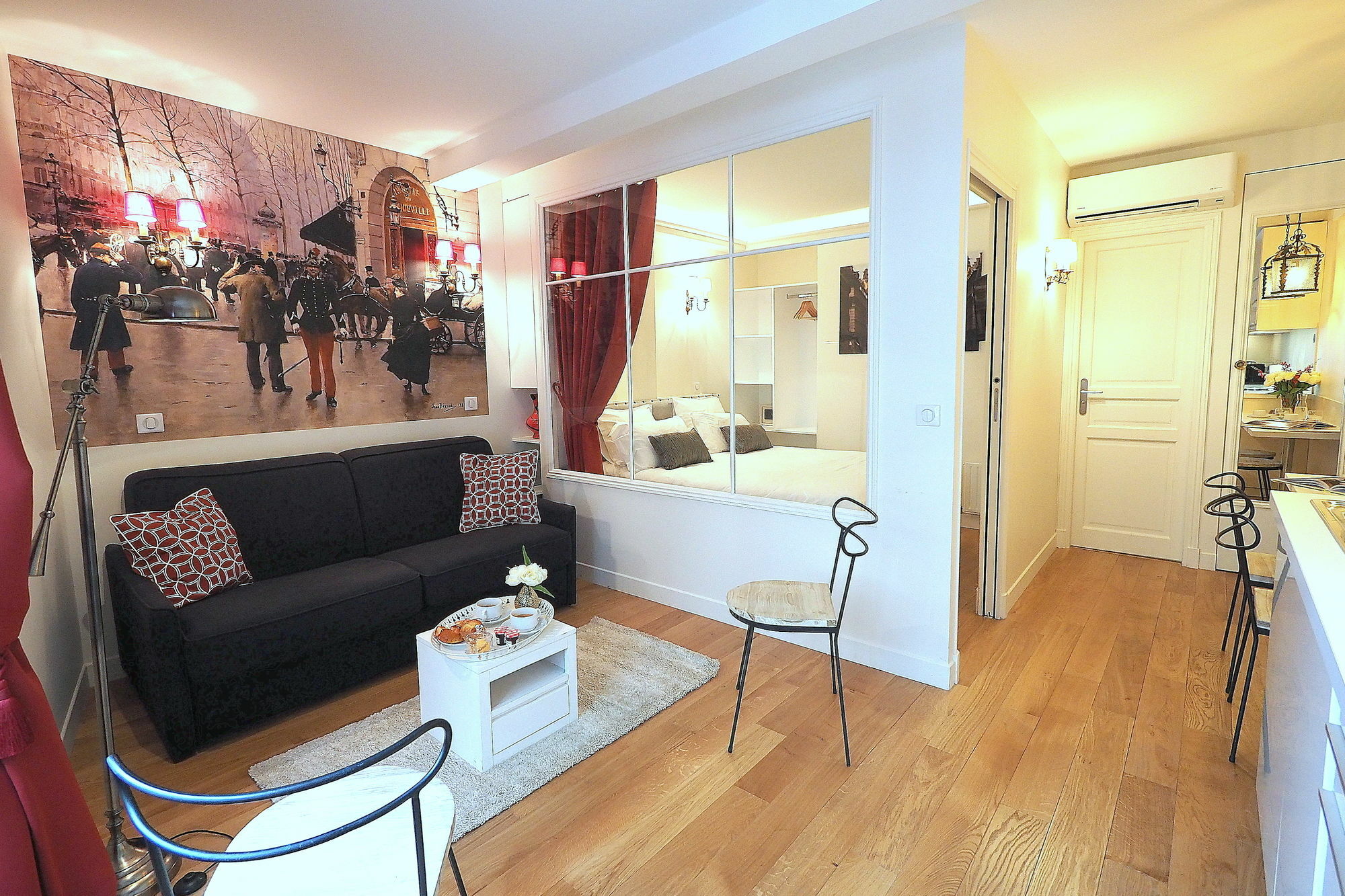 Louvre Opera Design Chicsuites Apartment