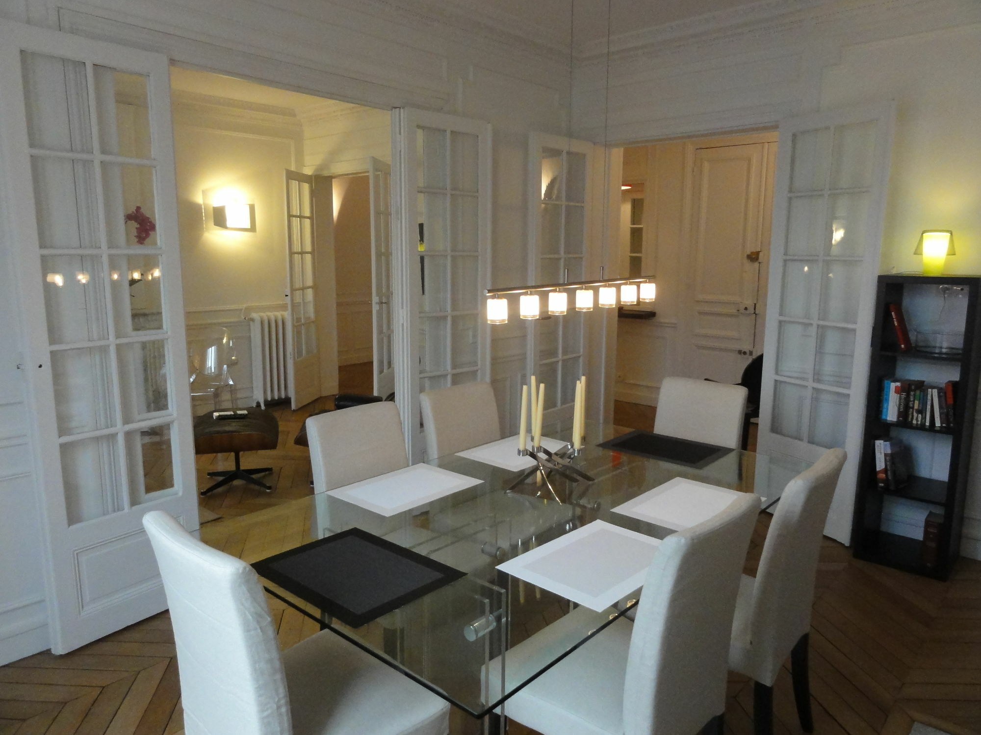 Authentic Tour Eiffel Apartment Paris