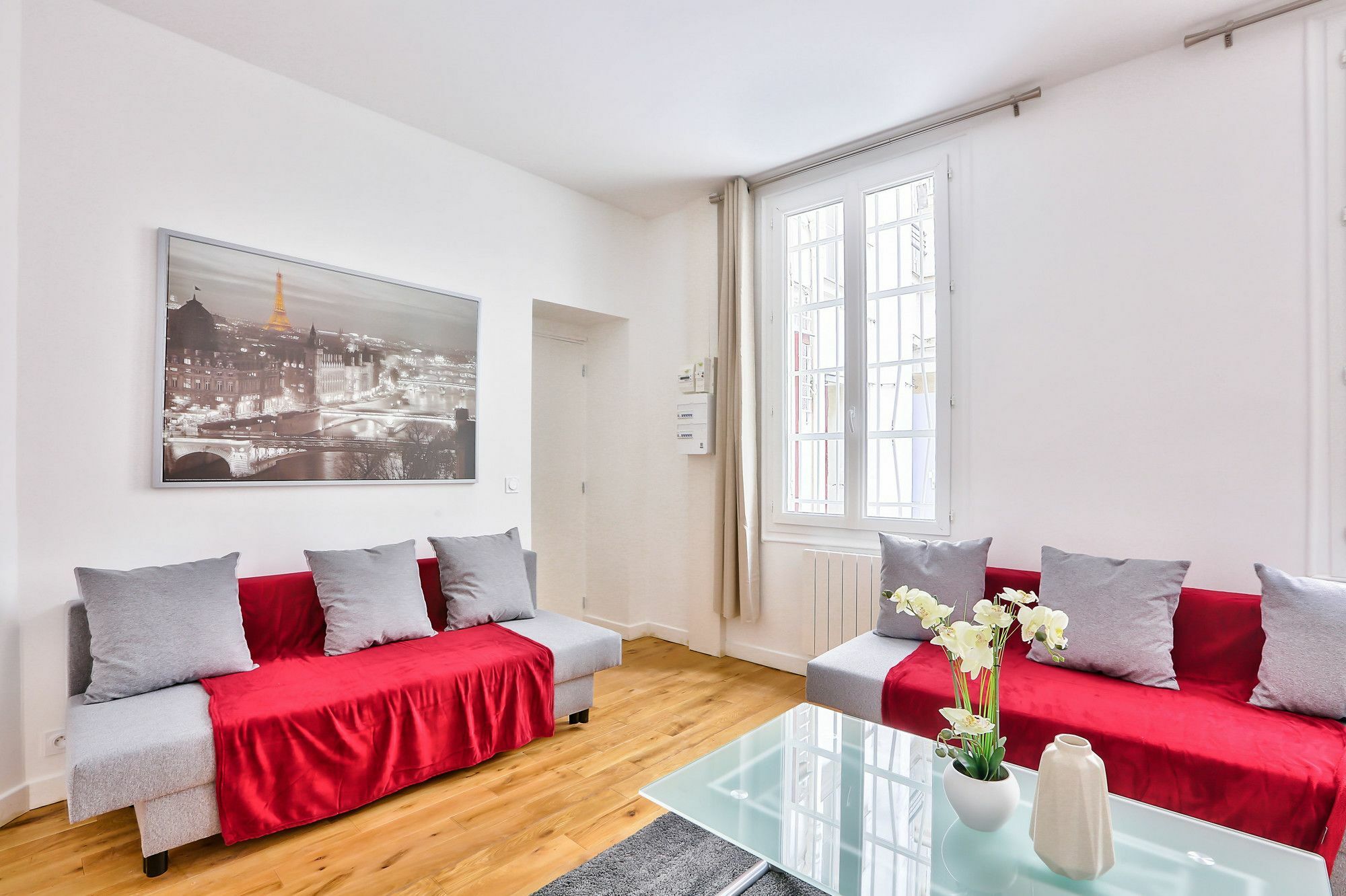 Apartment 58 - Design Eiffel Tower