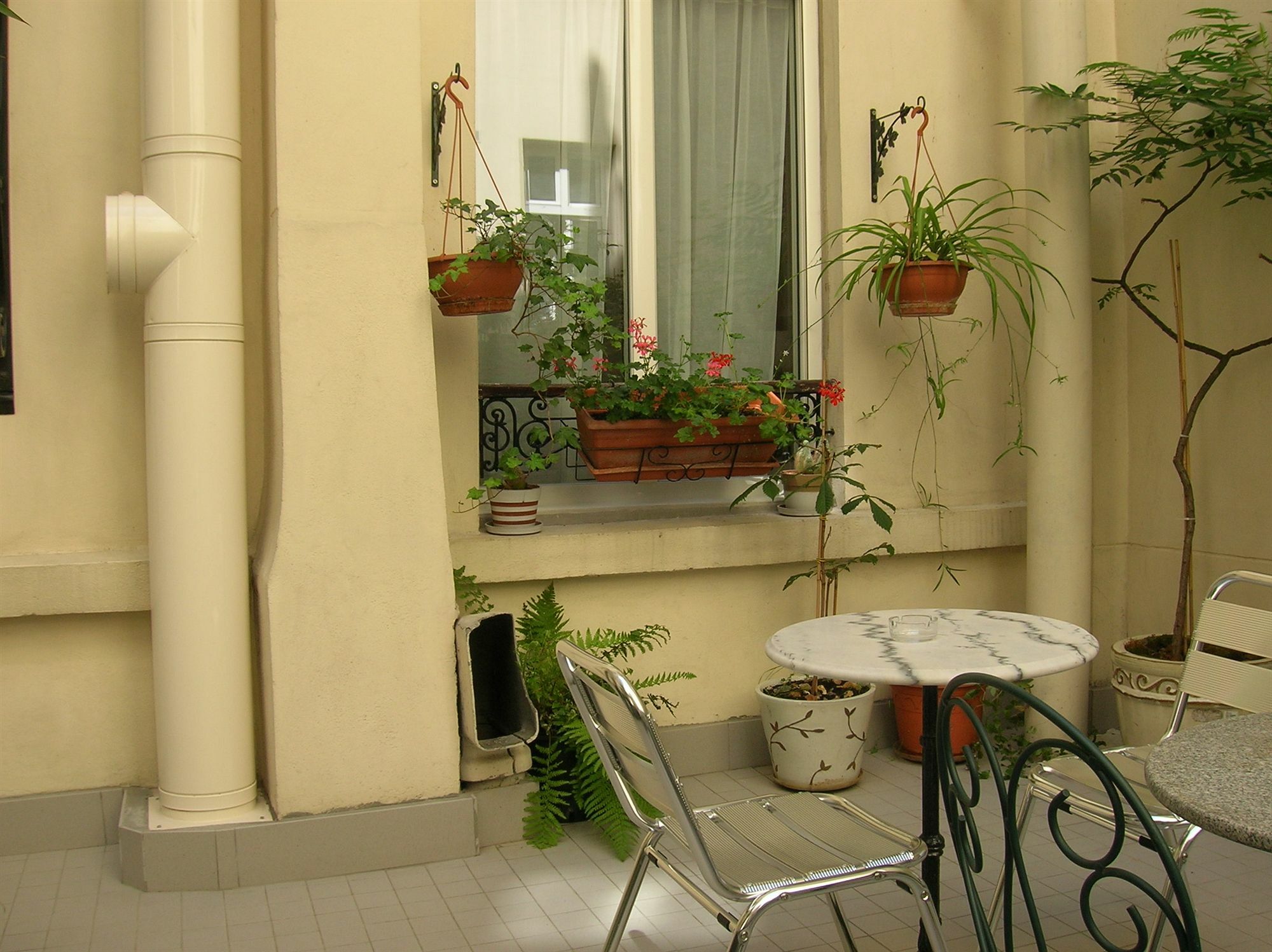 Darcet 2* Paris