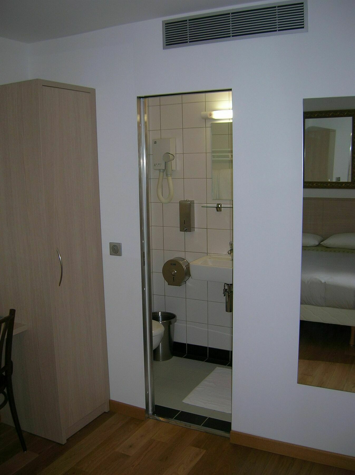 Darcet Hotel