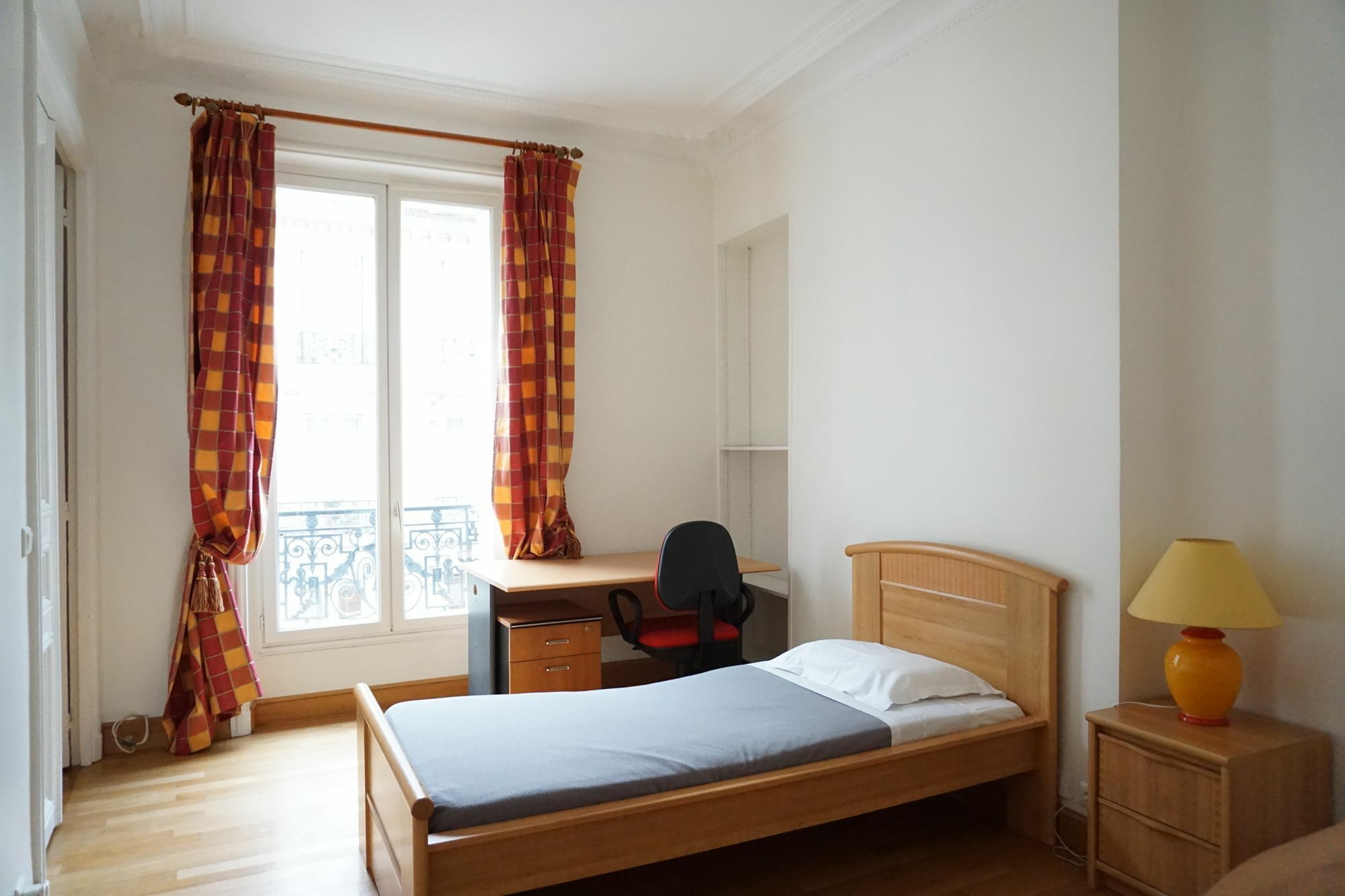 Place Des Etats Unis-5 Pieces-130 M² -paris 16 * Paris