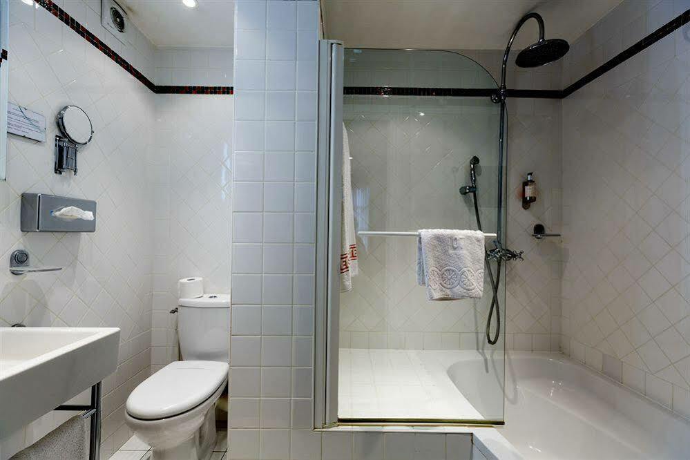 Hotel Elysées Paris