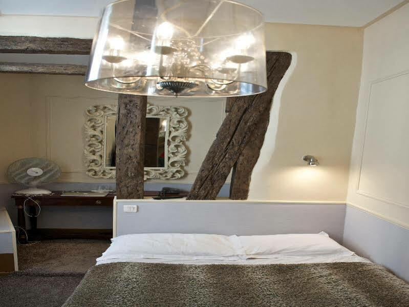 Hotel Petit Saint-honore