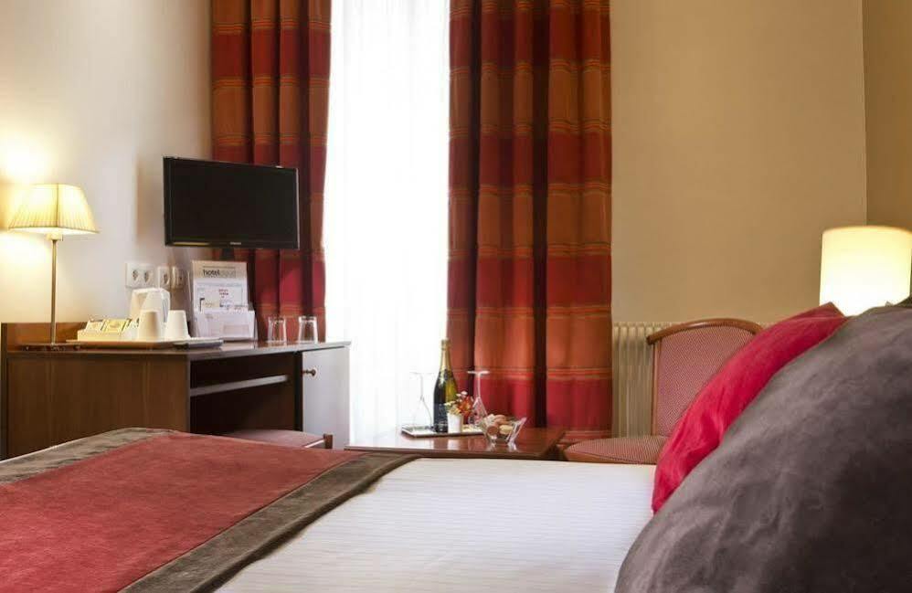 Europe Eiffel Hotel