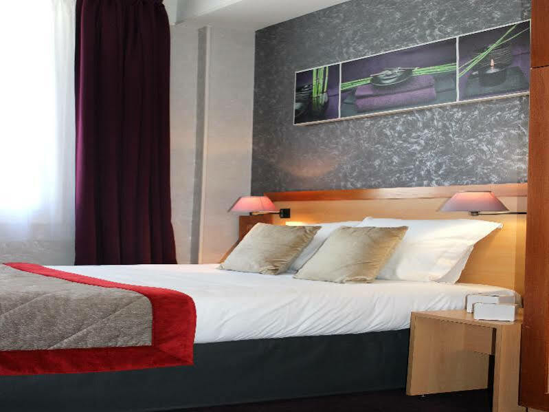 Du Chemin Hotel Paris