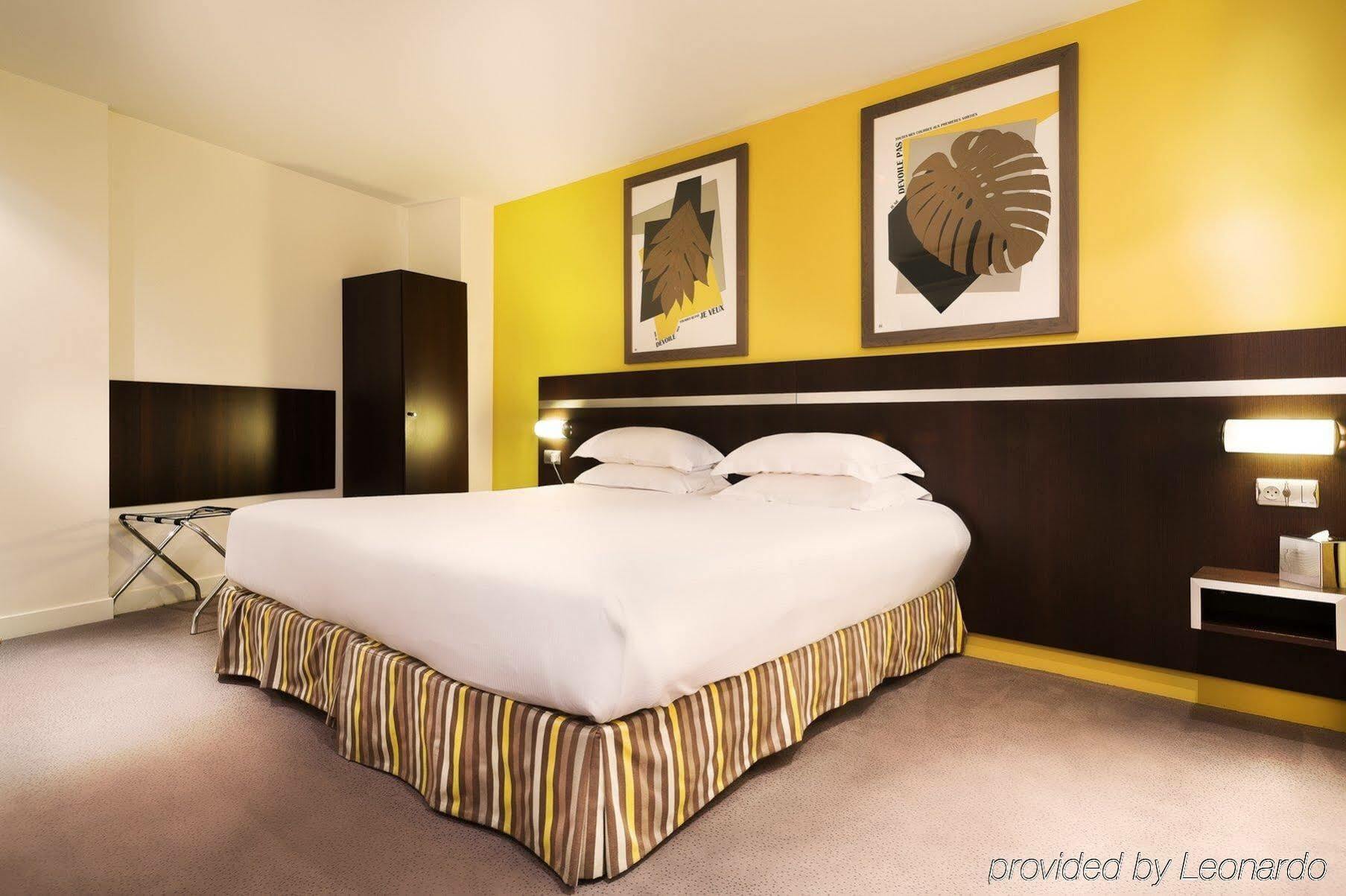 Hotel Arc De Triomphe