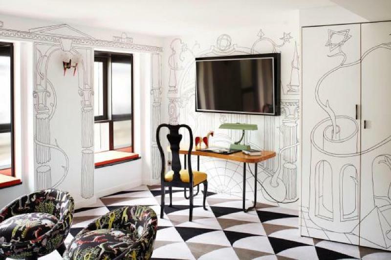 The Place To Be In Saint Germain Des Pres - Montana 2