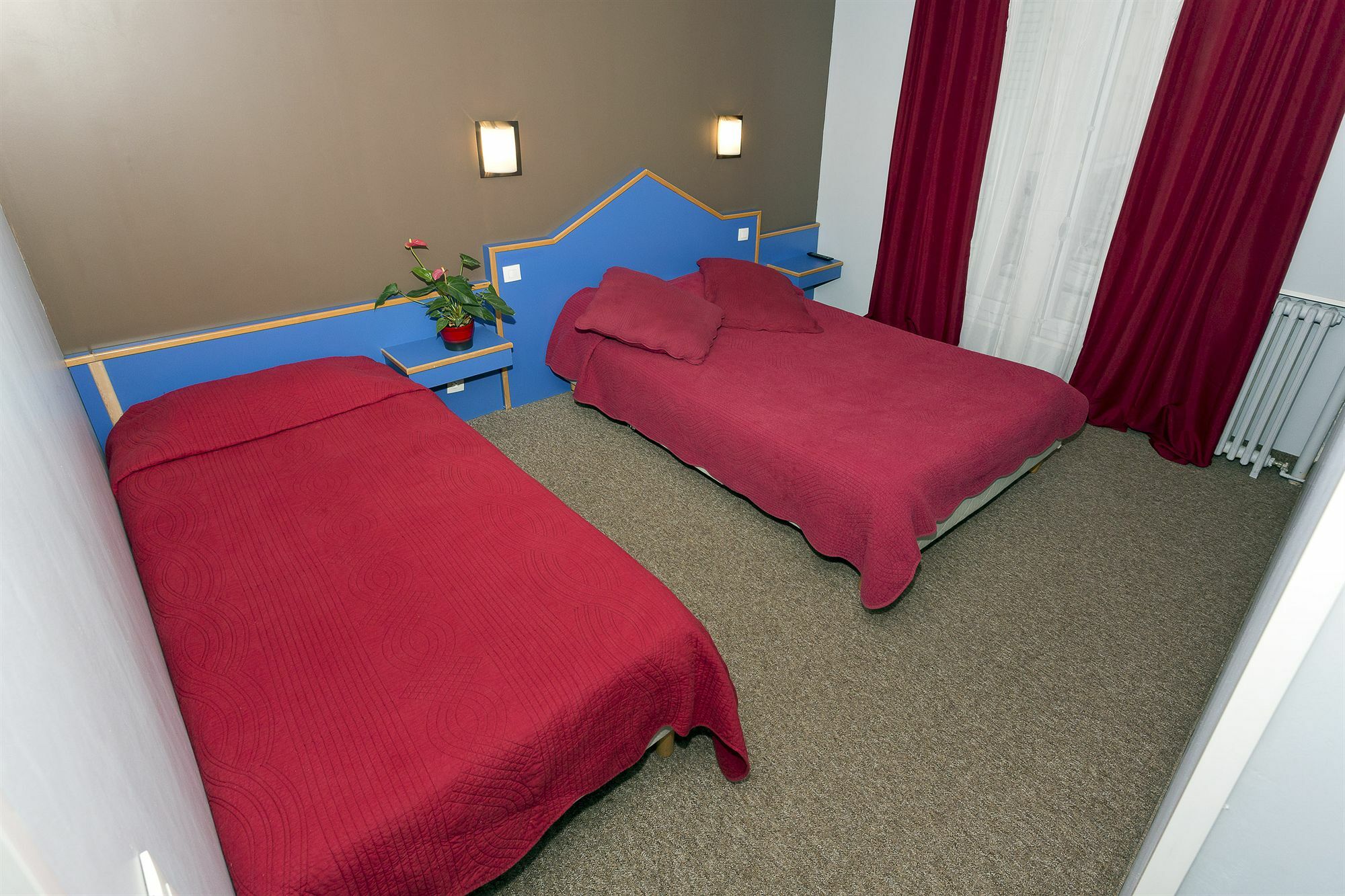 Hotel Hipotel Père-lachaise République Paris