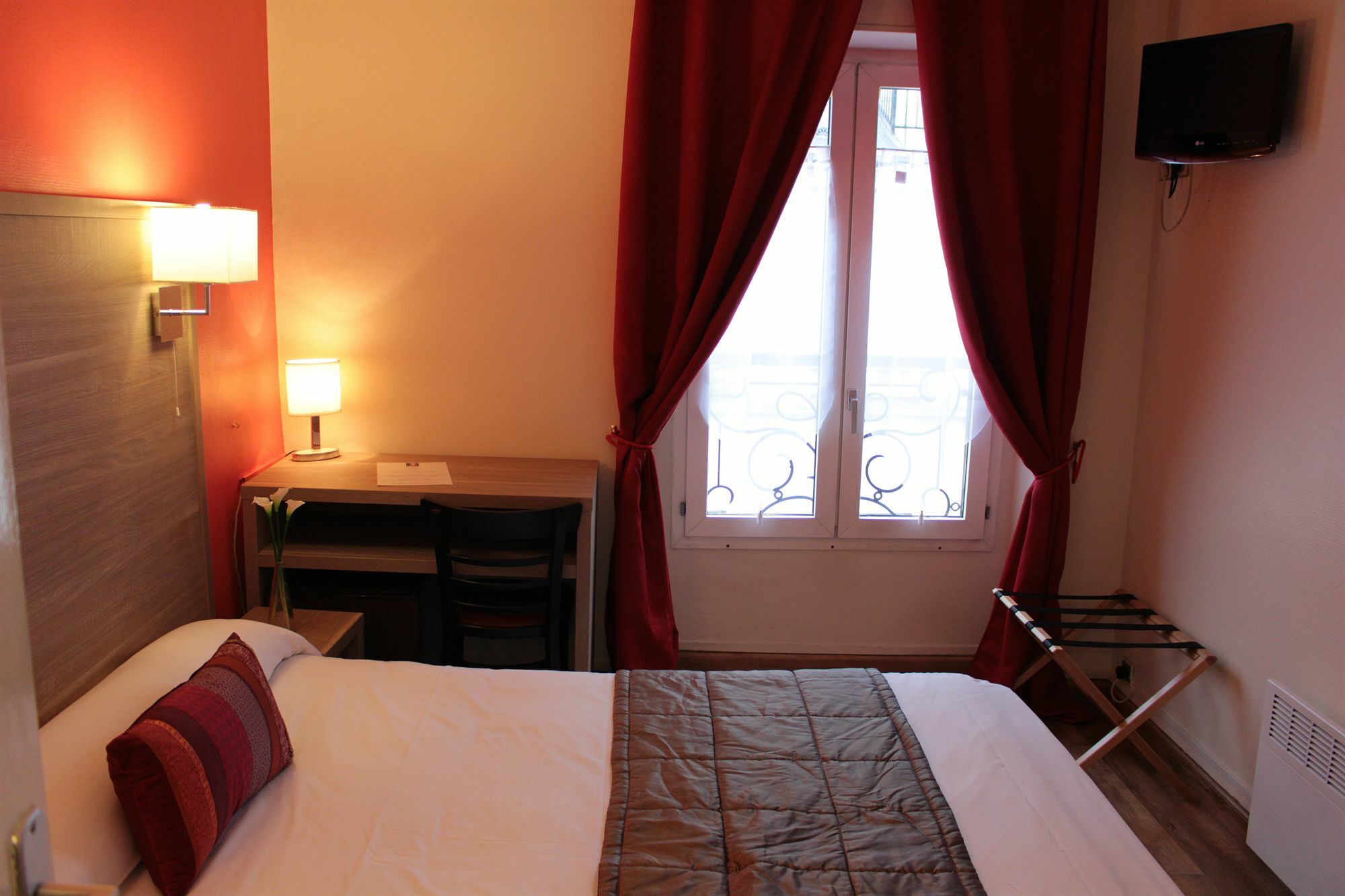 Hotel Amadeus Paris