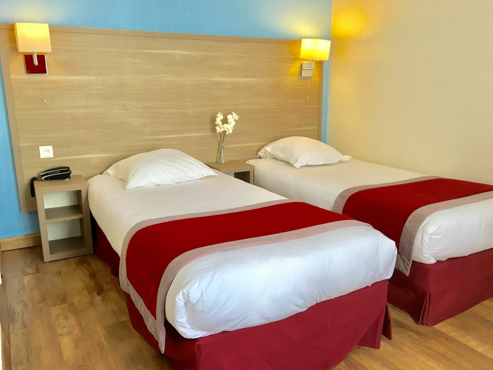 Hotel Amadeus 3*