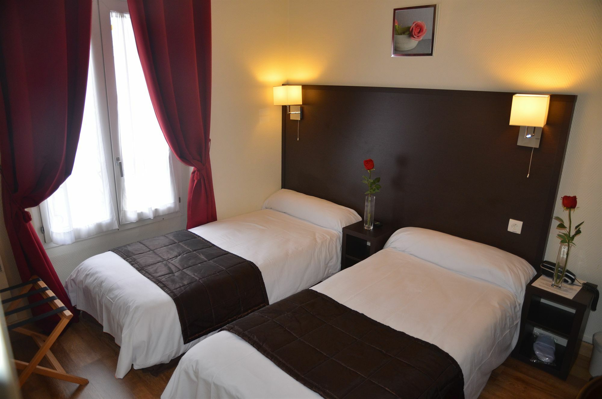 Amadeus Hotel 3*