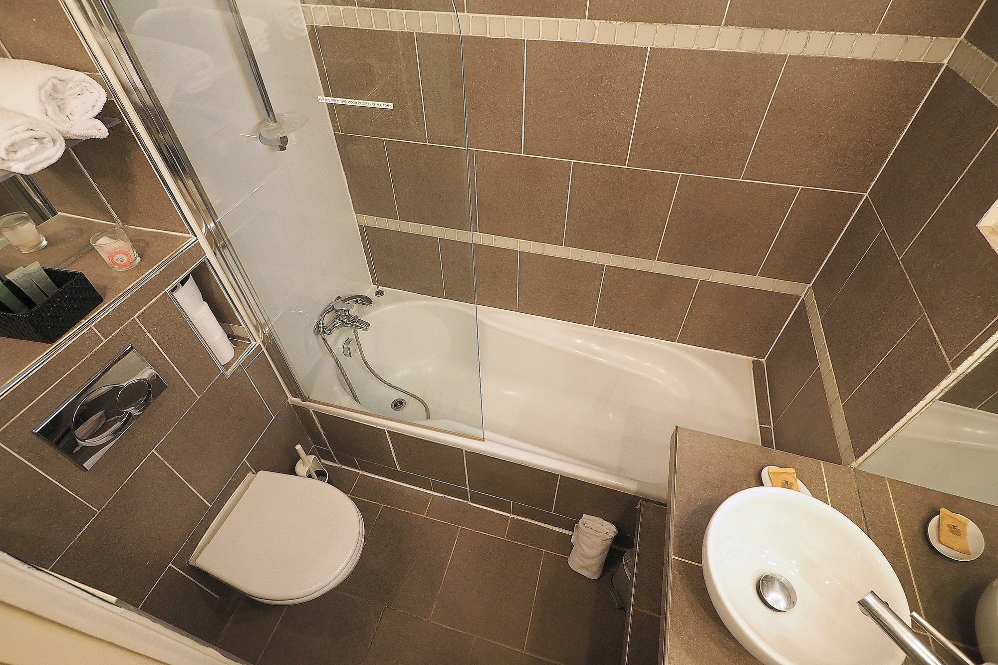 Louvre Parisian Chicsuites Paris