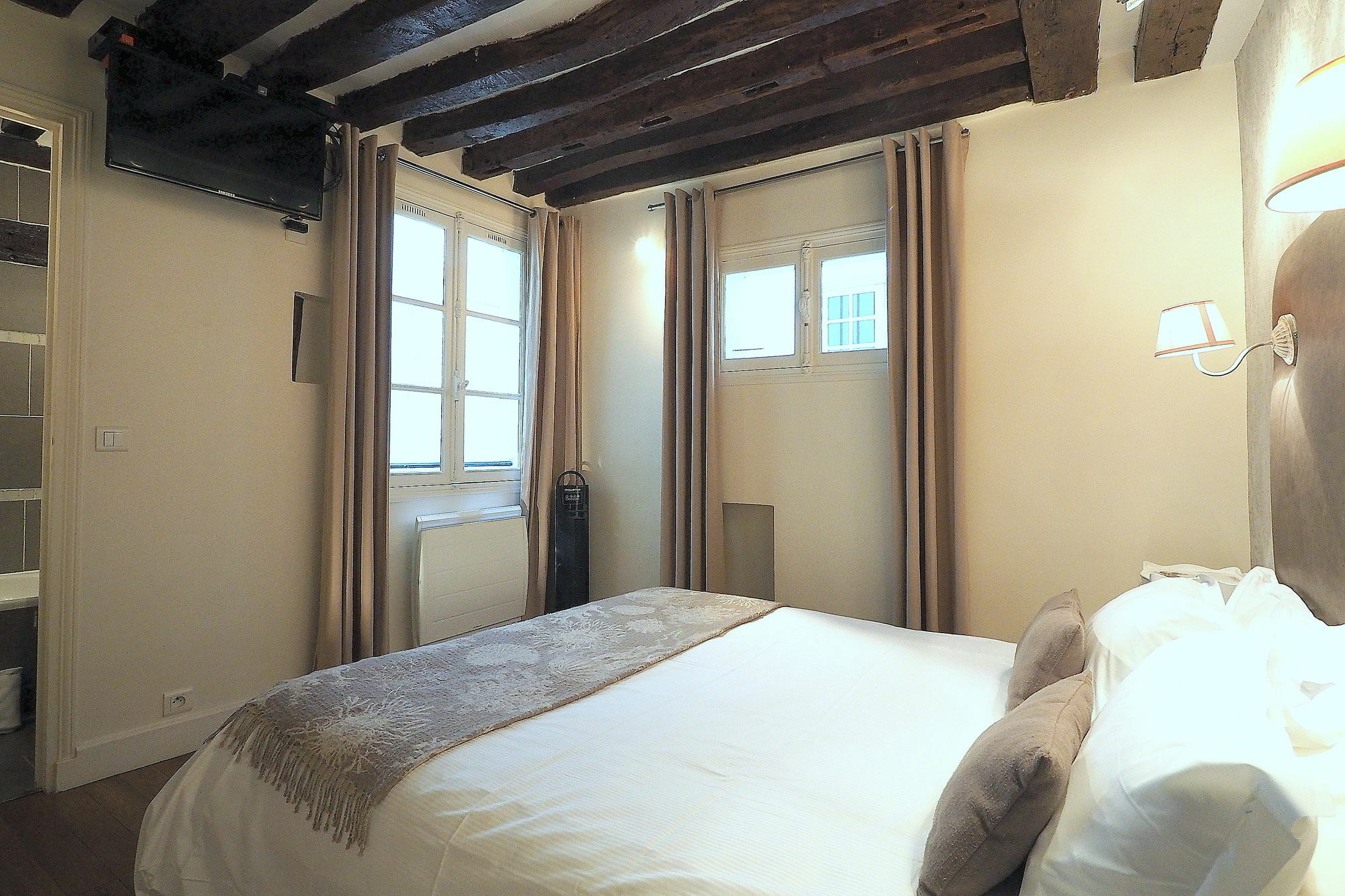 Apartment Louvre Parisian Chicsuites Paris