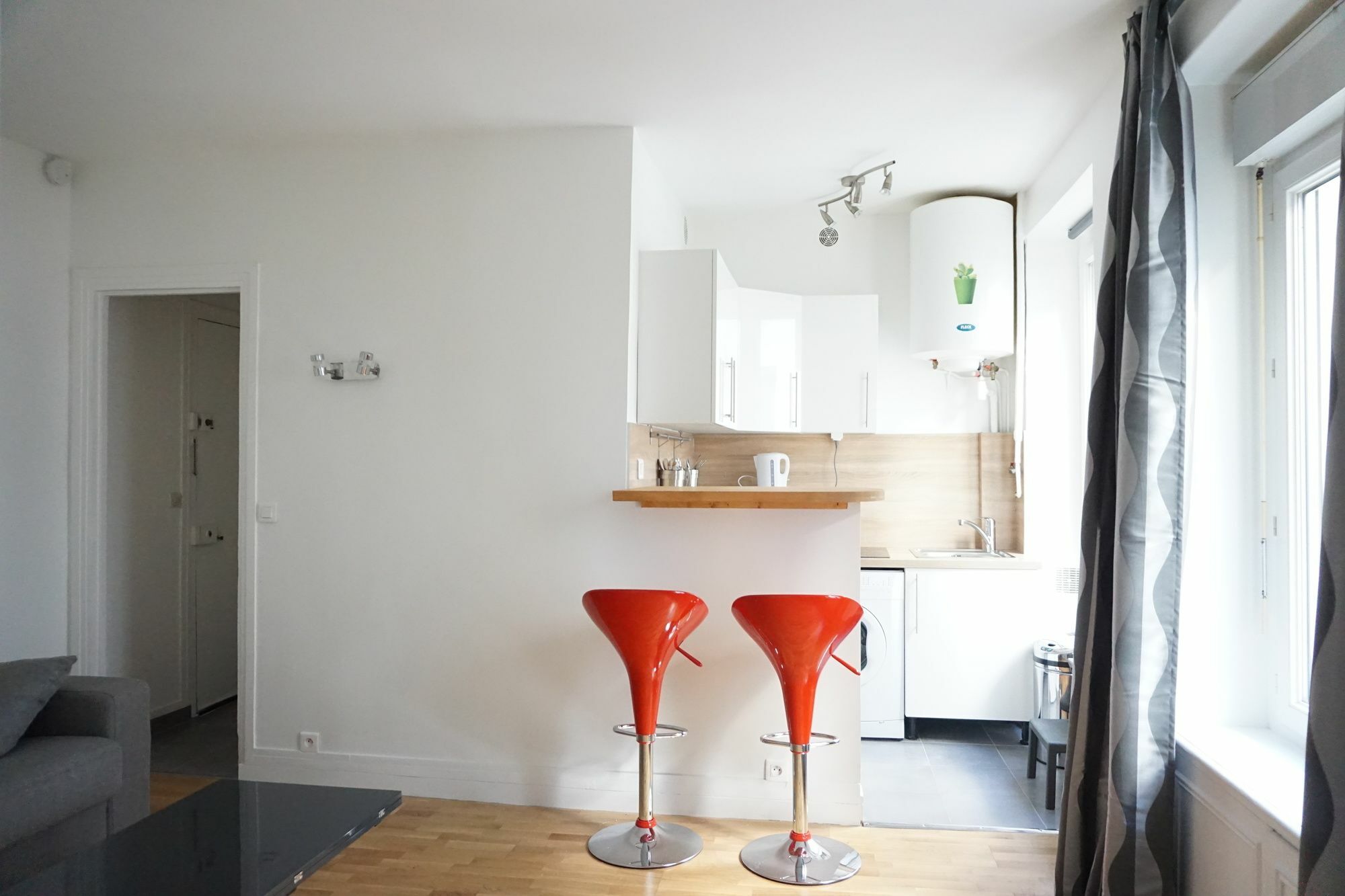 Victor Hugo - 2 Pieces - 16 Apartment
