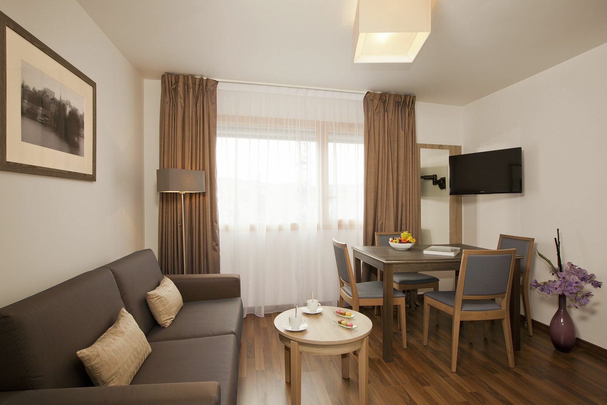 Residhome Rosa Parks Aparthotel Paris