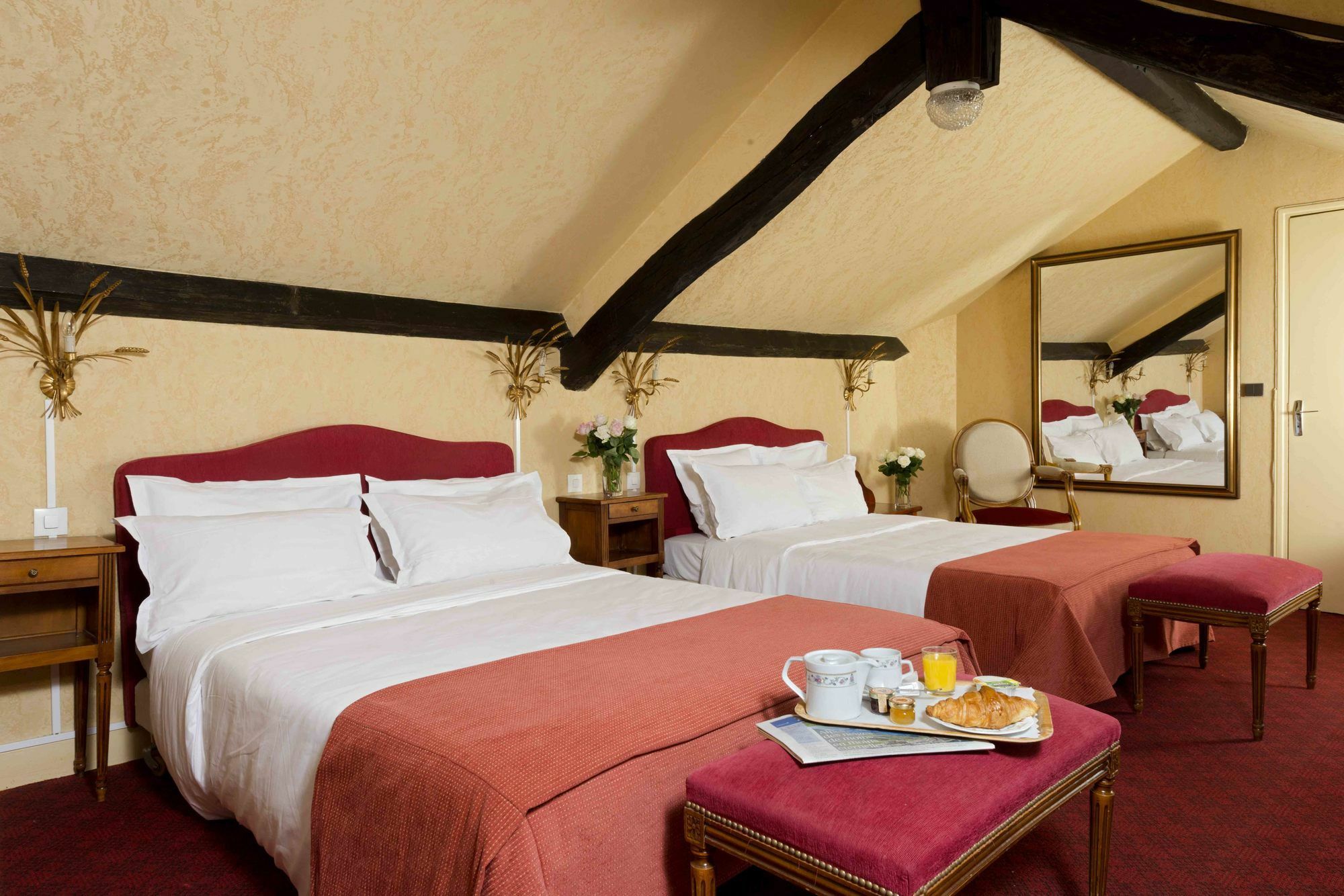 Hotel Courcelles Mederic