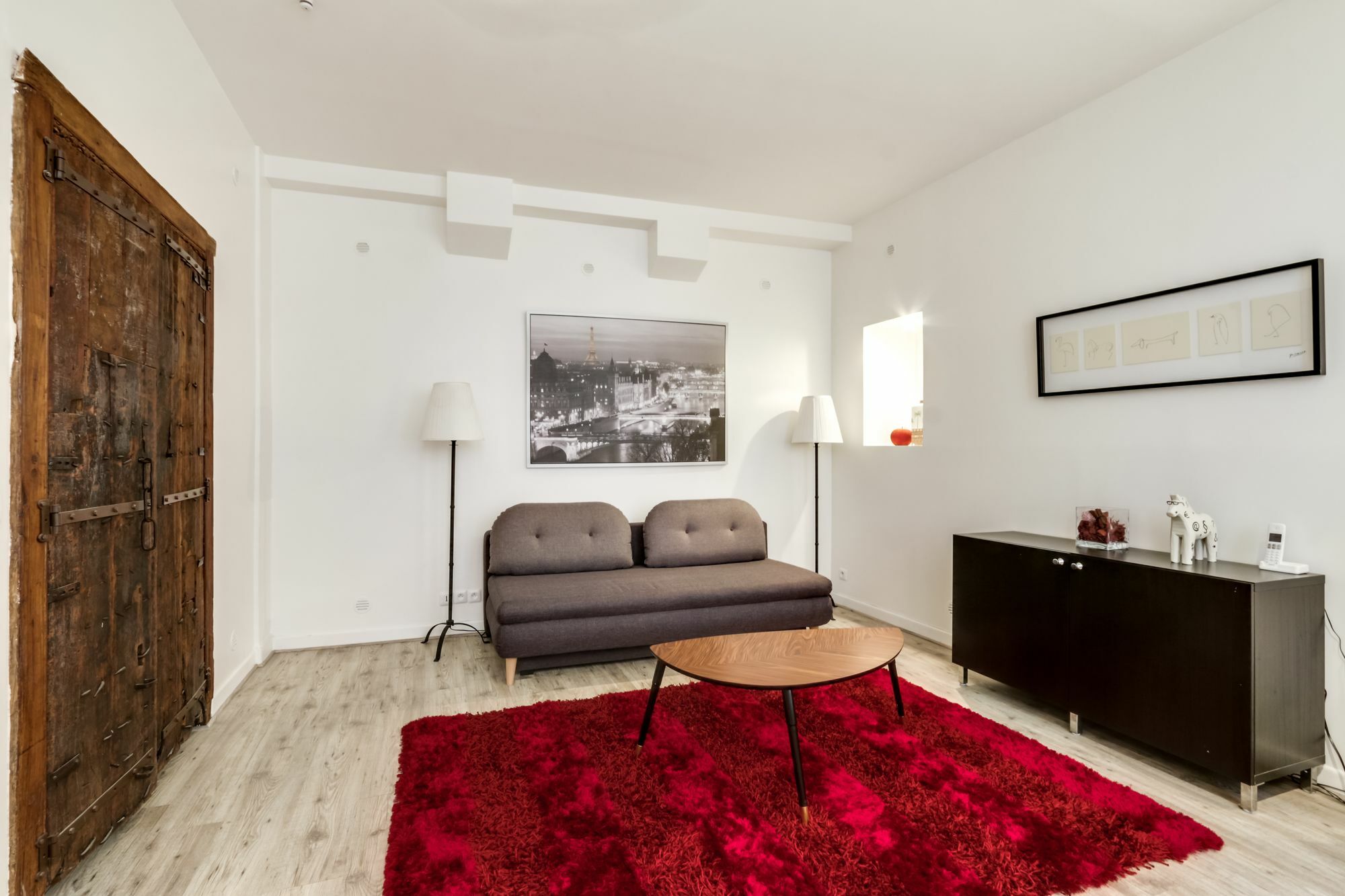 Du Louvre Apartment Paris
