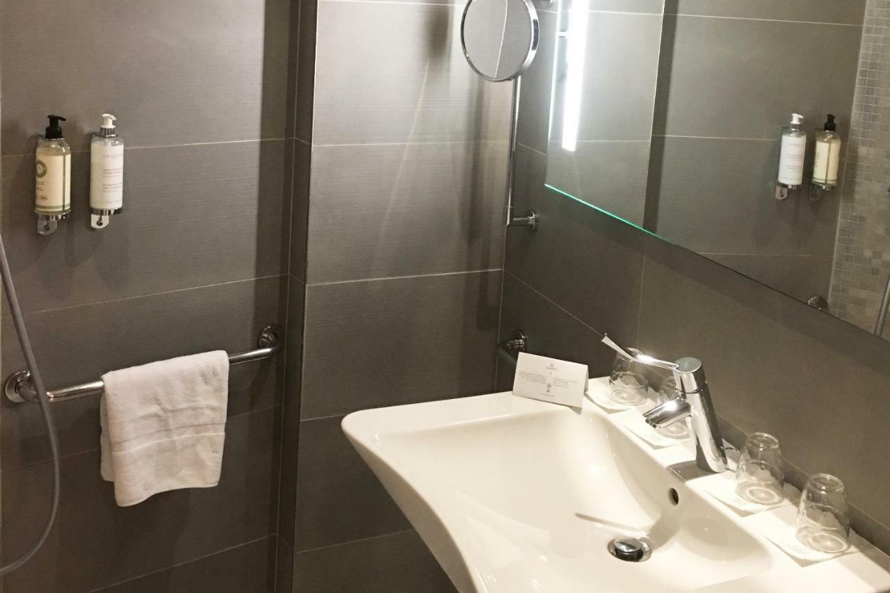 Timhotel Invalides Eiffel Hotel
