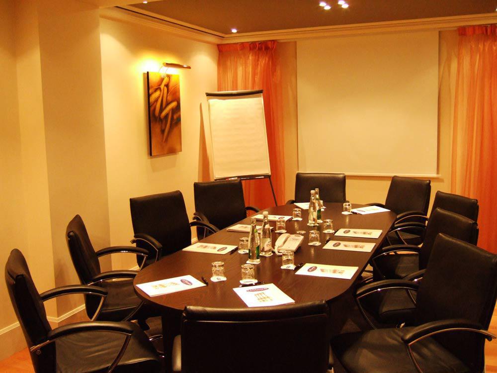 Le Marquis By Inwood Paris