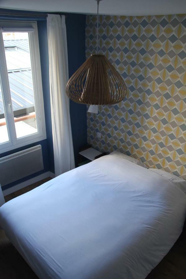 Les Toits De Bed & Breakfast
