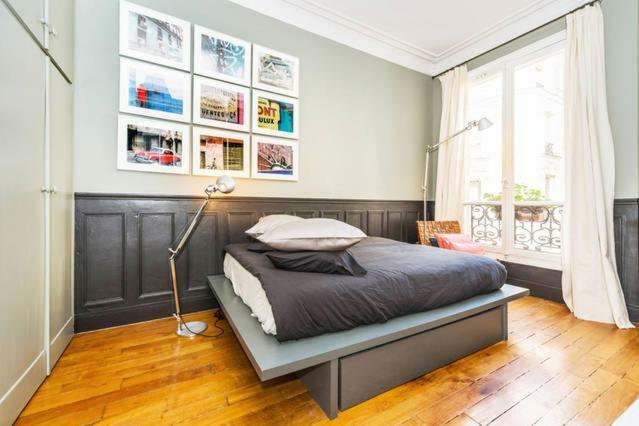Large & Bright Apartment, Paris, Montmartre-opera, Picturesque Rue Des Martyrs Apartment Paris