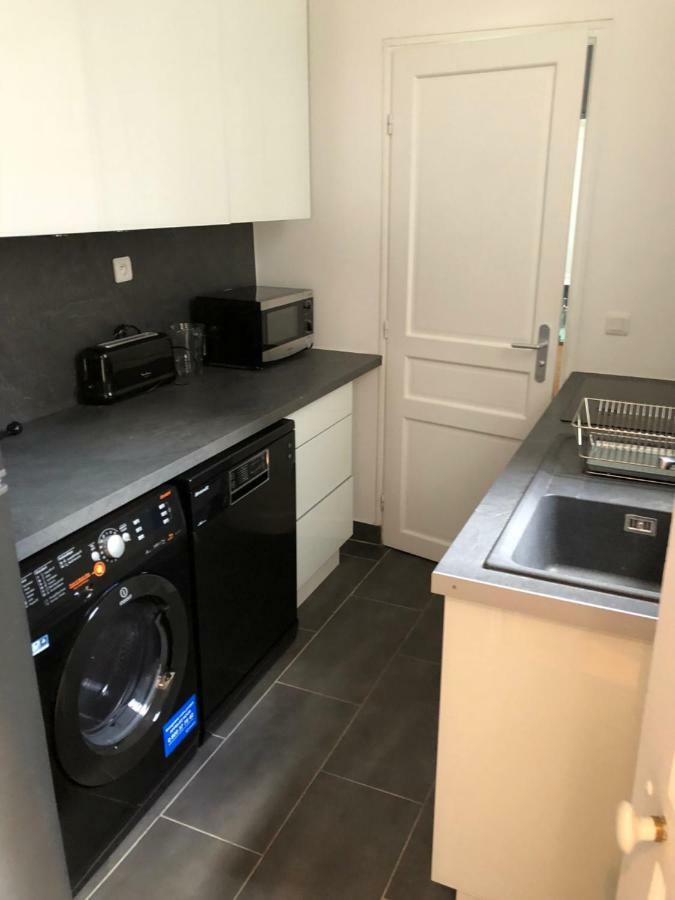 Marche St-honore Apartment