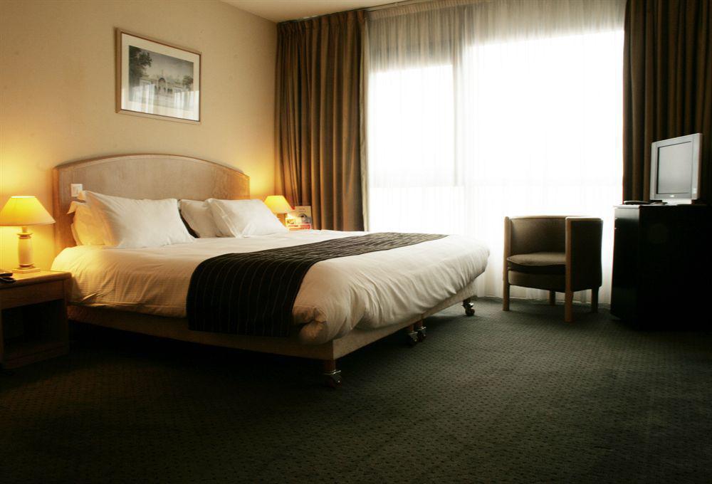Hotel Le Parisis - Tour Eiffel