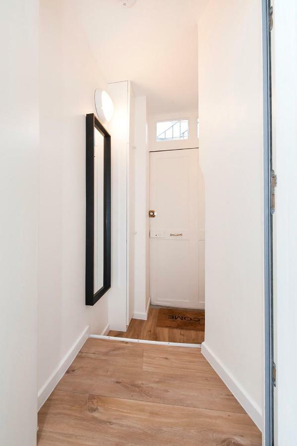 5e Entre Notre Dame & Pantheon Apartment