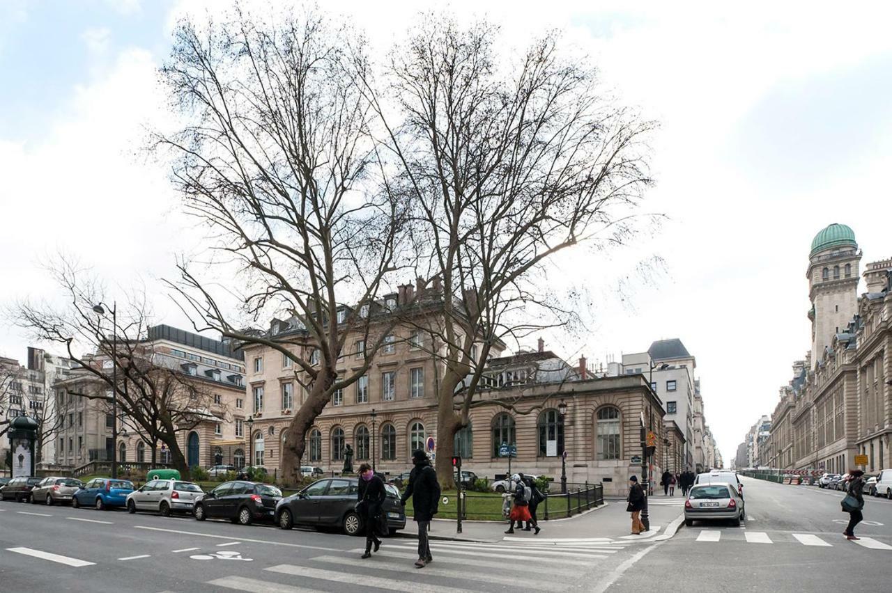 5e Entre Notre Dame & Pantheon Apartment Paris