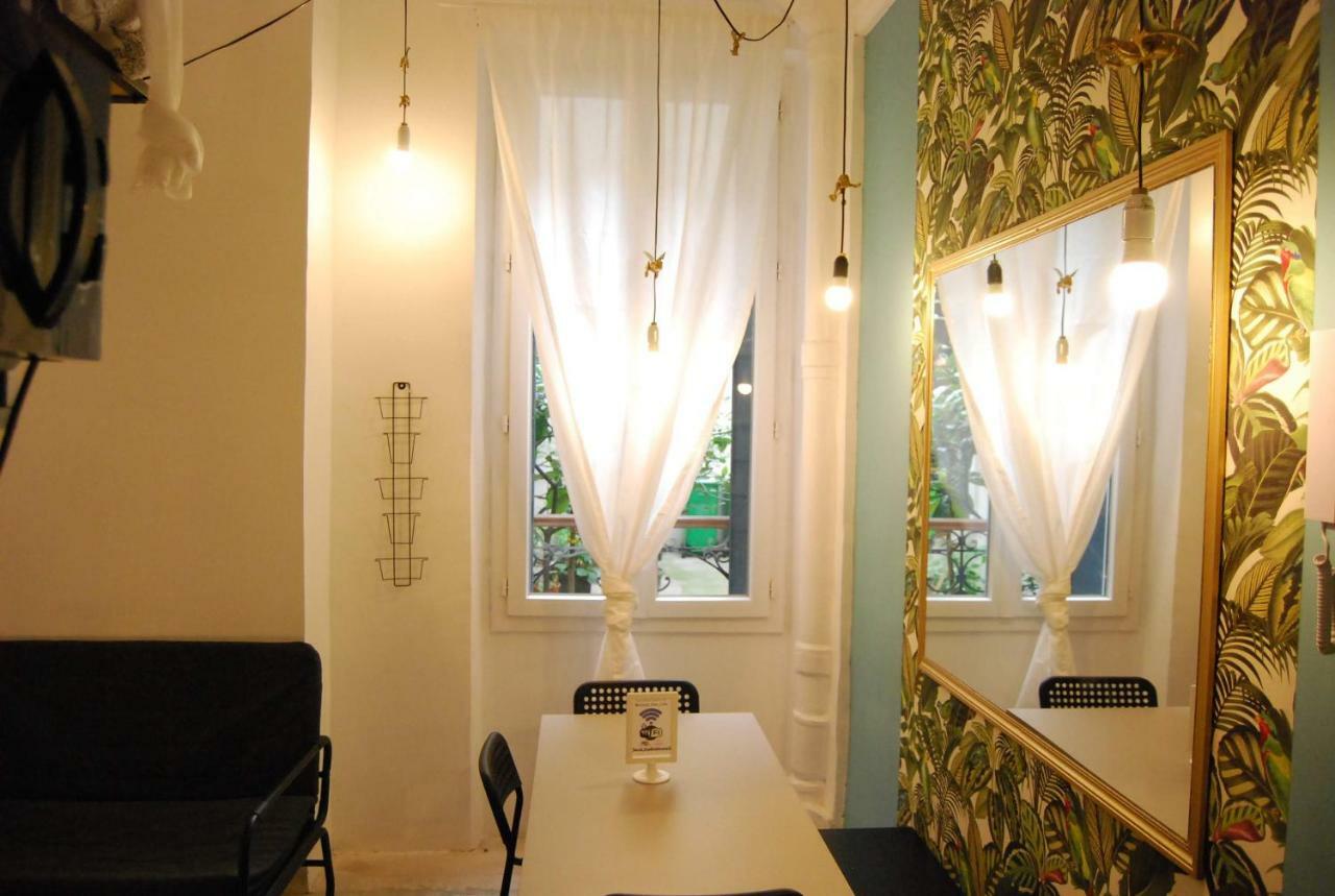 Arty 20m² District Of Batignolles * Paris