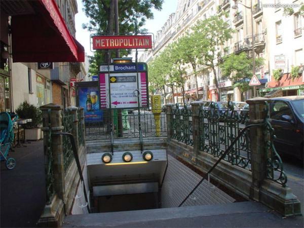 Arty 20m² District Of Batignolles Paris